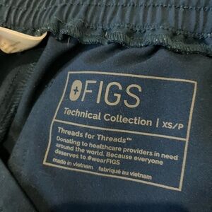 Figs Technical Collection Scrub Pants in Navy